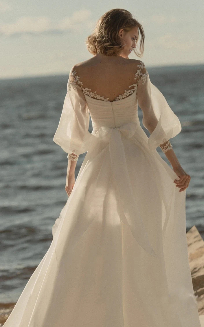 Wholesa A-Line Simple Beach Lace Organza Floor Zipper Low-V Back Wedding Dress with Sheer Sleeve