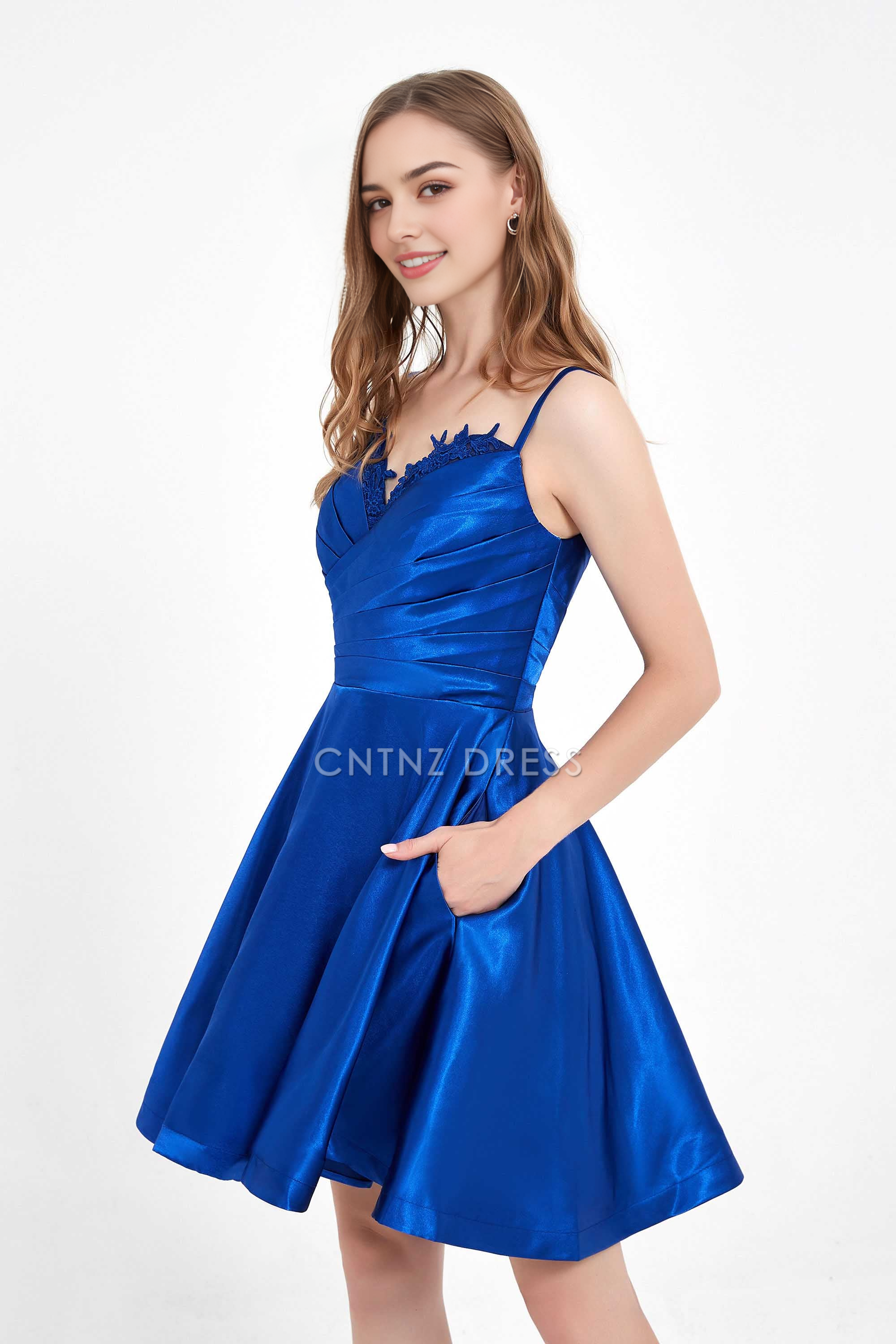 CNTNZ DRESS Fashion Elegant A Line Spaghetti Strap Lace Sweetheart Applique Open Back Fresh Short Skater Dress Hot Sale Homecoming Dress