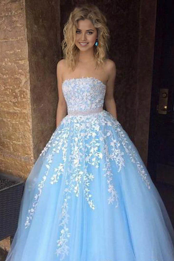 Wholesa A-line Princess Lace Appliqued Tulle Long Strapless Prom Dresses