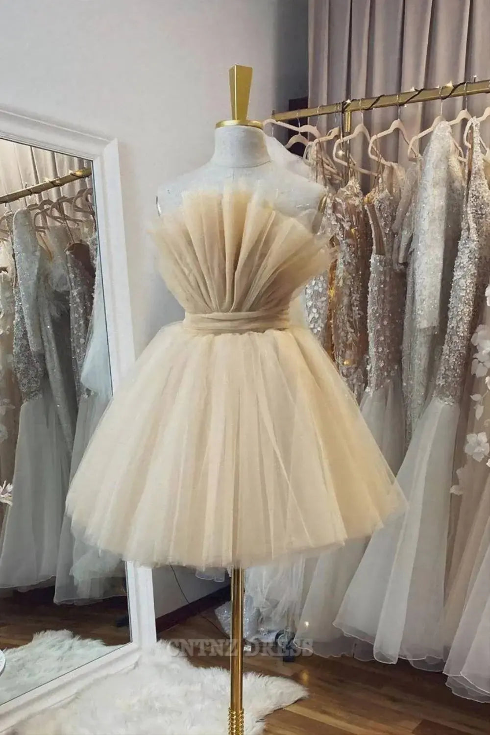 Wholesa A-line Backless Champagne Tulle Short Homecoming Dress formal dresses Bridesmaid Dresses evening gown Prom Dress With Bow Back