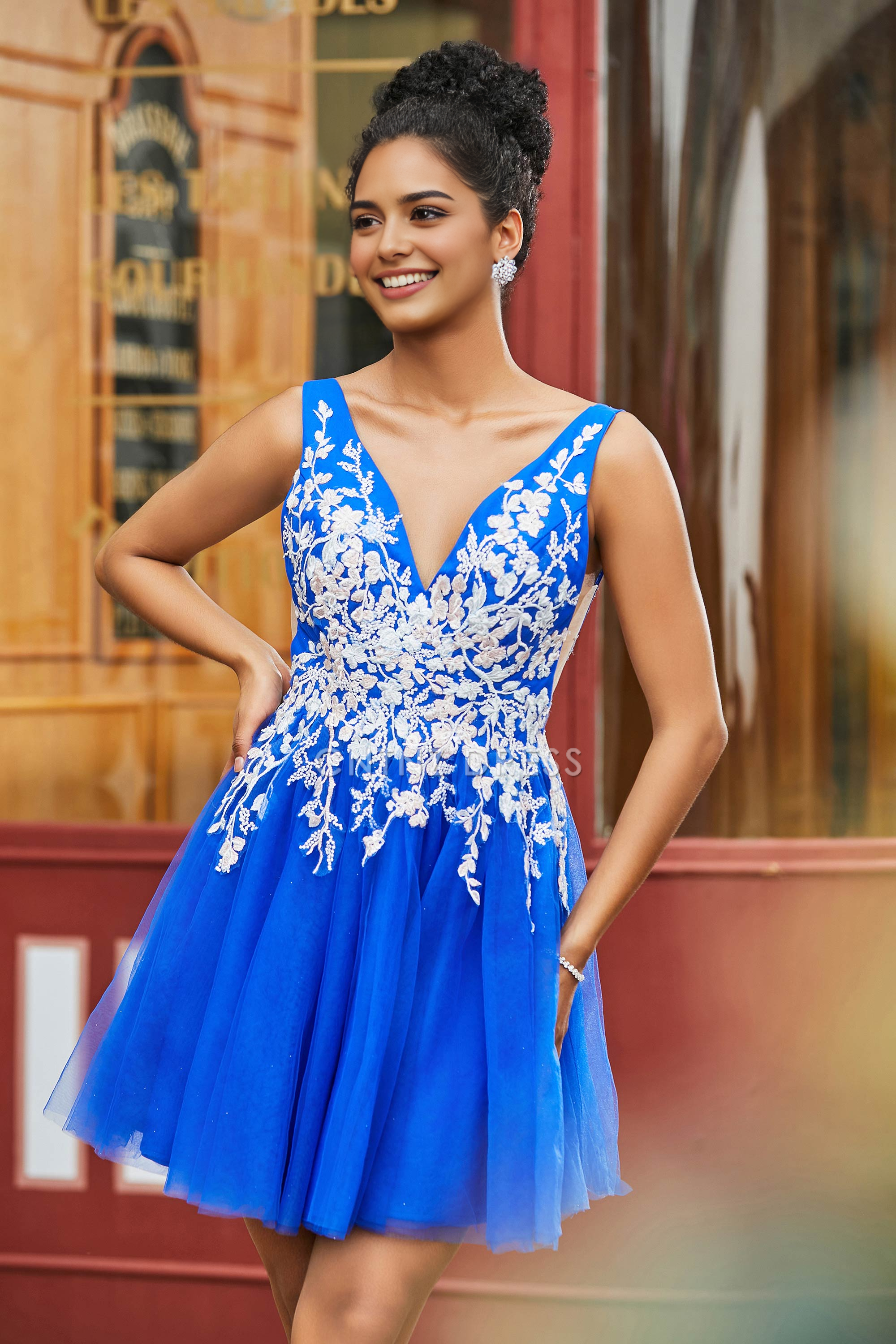 CNTNZ DRESS Elegant A Line V Neck Sleeveless Backless Tulle Ruched Lace Applique Retro Dress Hot Sale Homecoming Dress