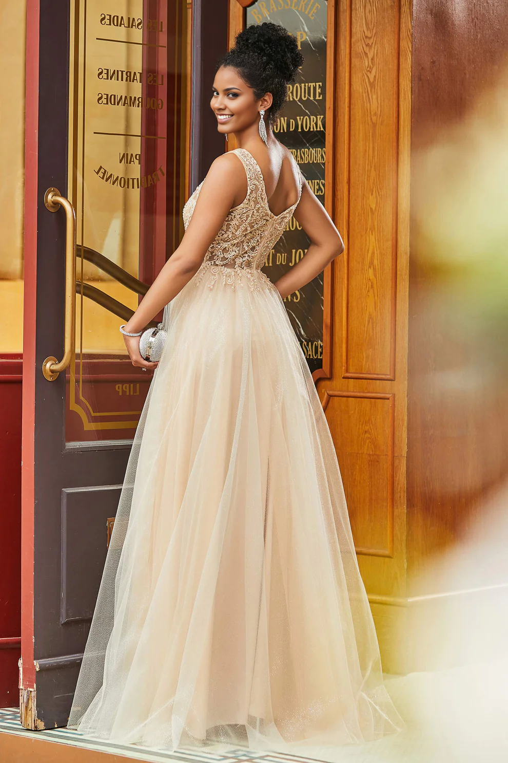 Exquisite A-Line Square Neck Sleeveless Lace Applique Sparkle Tulle Long Party Dress Hot Sale Prom Dresses