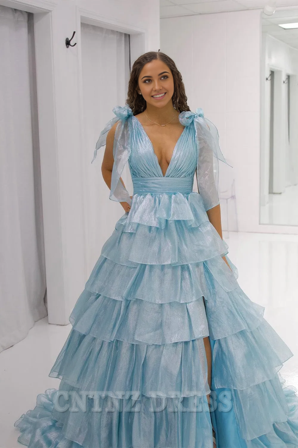 Wholesa A-Line Deep V-Neck Long Tiered formal dresses evening gown Prom Dress With Split