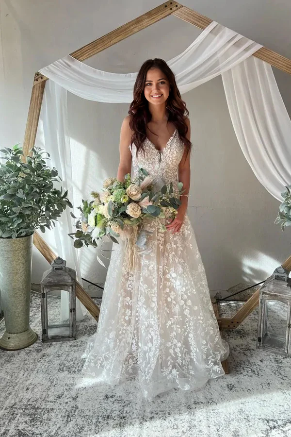 Wholesa A-Line Elegant Spaghetti Straps Key Hole Back Wedding Dress