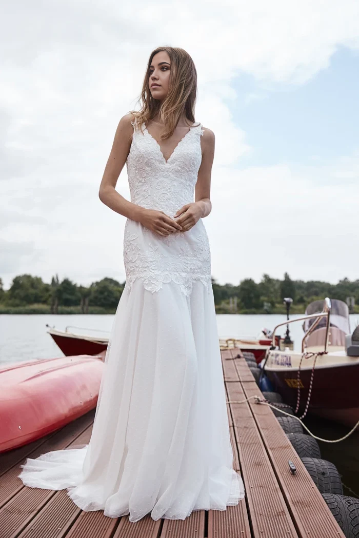 Wholesa Mermaid Bodice Lace Tulle Wedding Dresses With Court Train