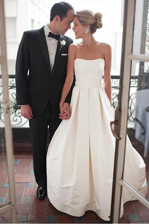 Wholesa A-line Sweetheart Court Train Ivory Satin Wedding Dress with Ruched