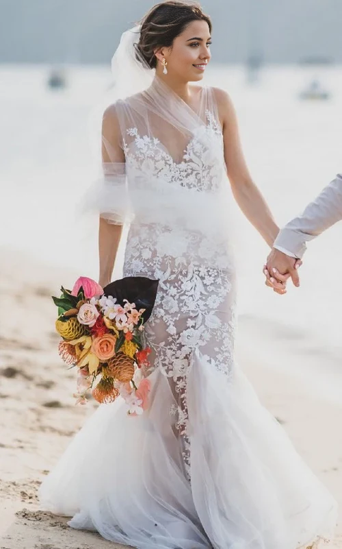 Wholesa Boho Mermaid Vintage Beach V-neck Wedding Dress with Lace Appliques
