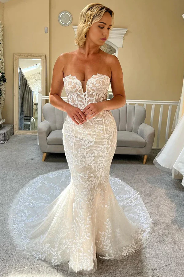 Wholesa Mermaid Lace Strapless Ivory Lace Bridal Gown Wedding Dress