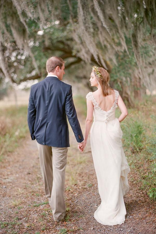 Wholesa A-line Sweetheart Elegant Cap Sleeve Long Chiffon Wedding Dress