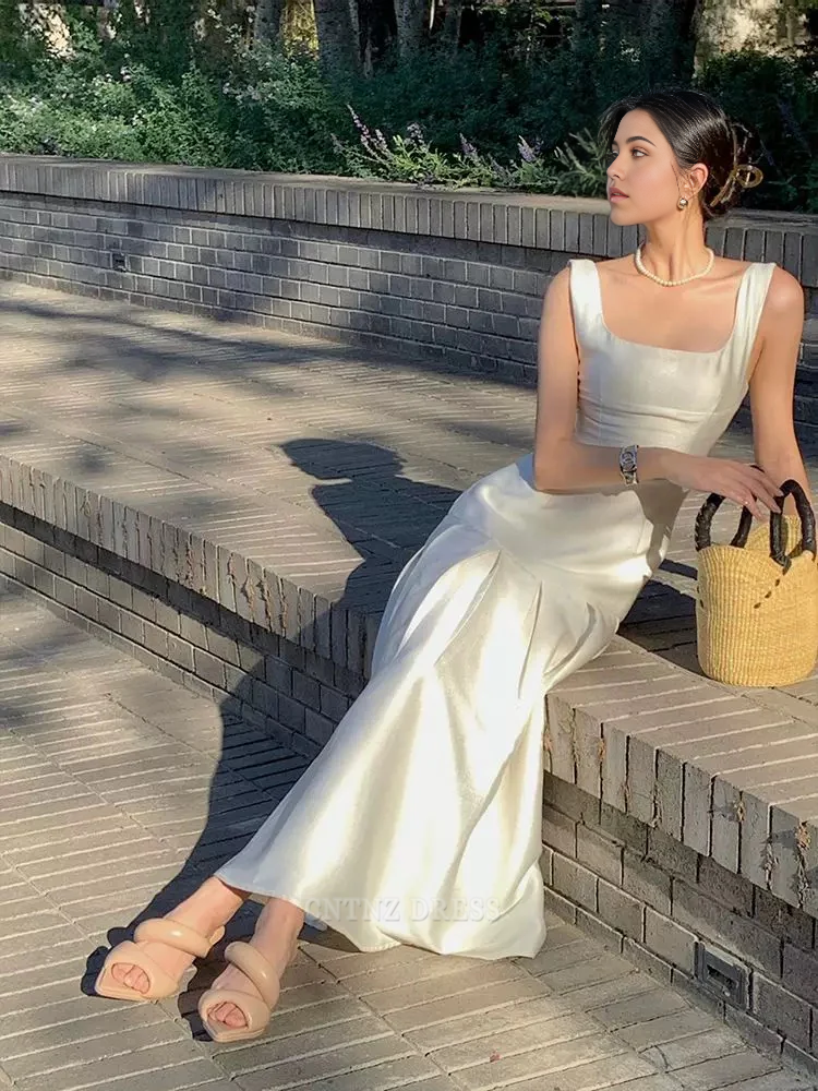 Wholesa Mermaid Square Neckline Vintage White Sleeveless Satin formal dresses Bridesmaid Dresses evening gown Prom Dress