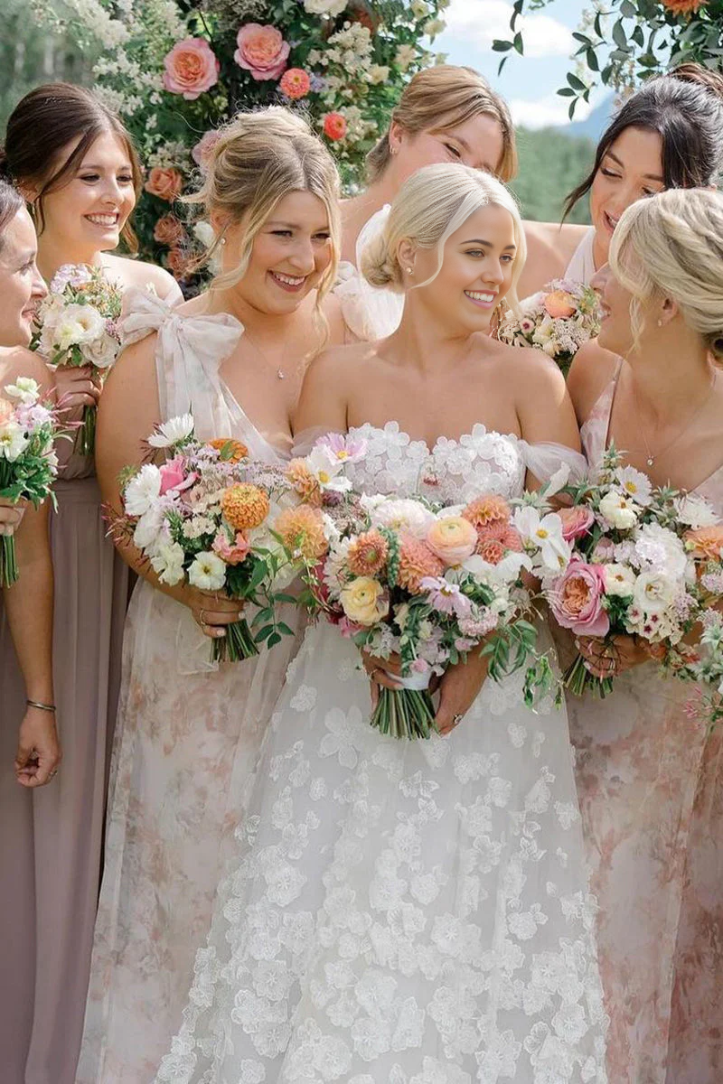 Wholesa A-Line Off the Shoulder Tulle Wedding Dresses