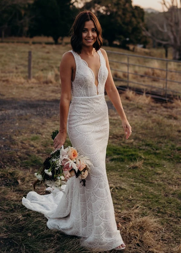 Wholesa Bohemian Mermaid V-Neck Backless Lace Bridal Gowns wedding Dresses
