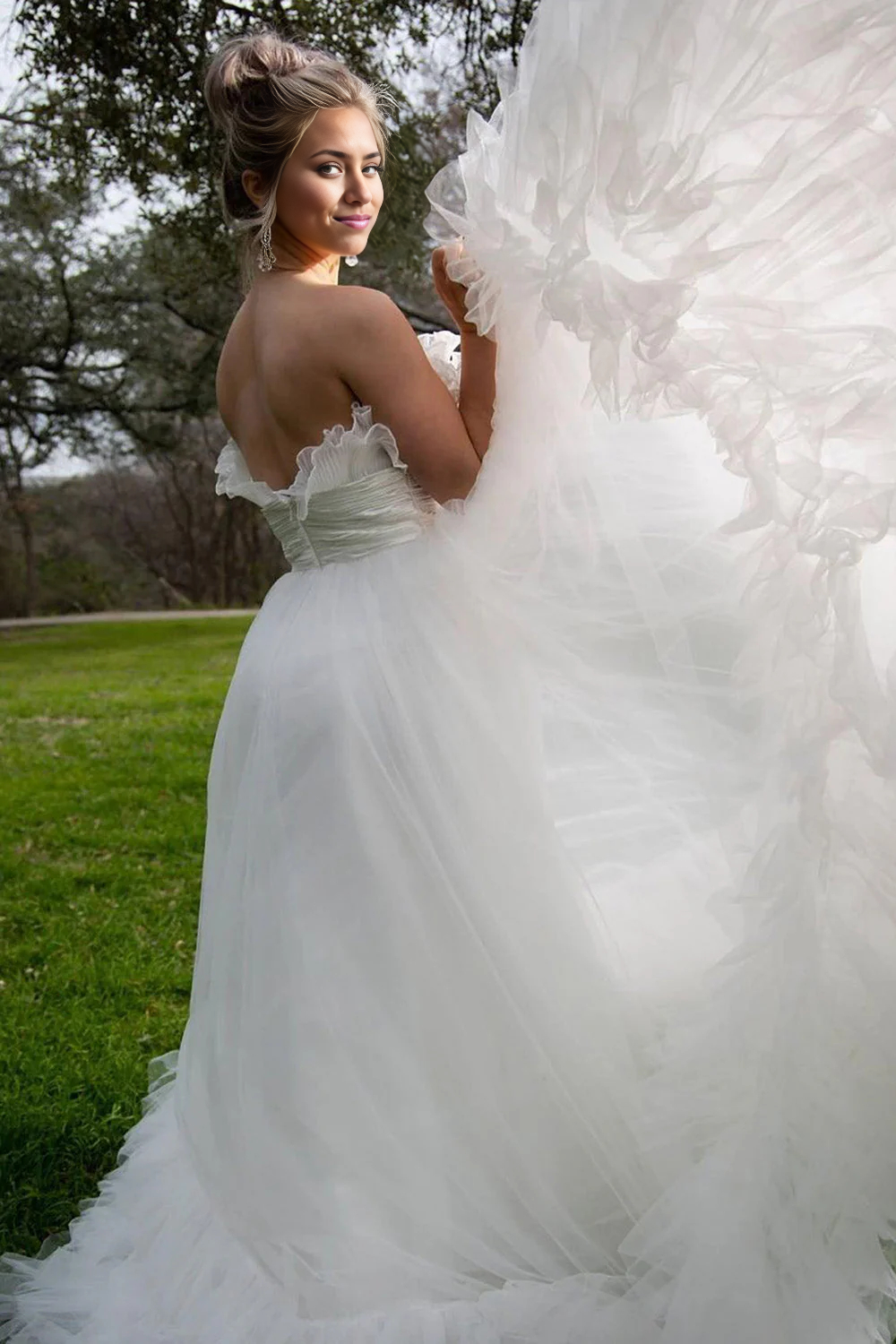 Wholesa A-Line Strapless Tulle Wedding Dress