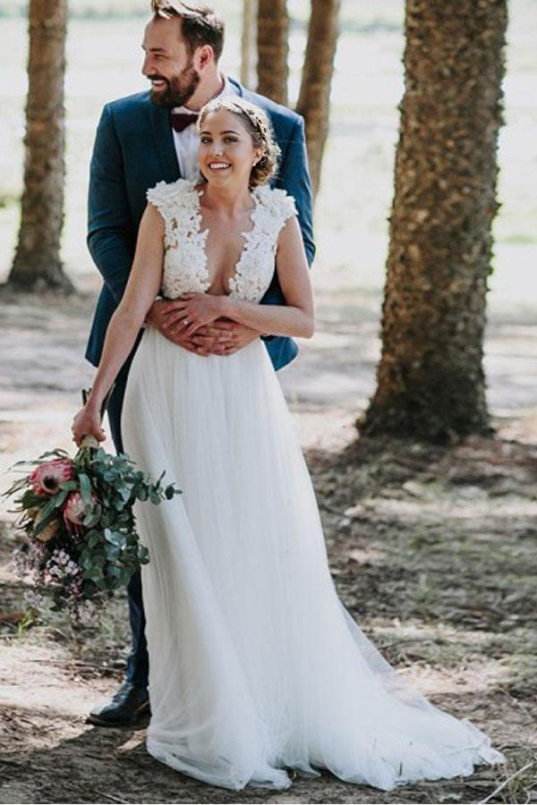 Wholesa A-Line Jewel Sweep Train Tulle White Wedding Dress with Appliques
