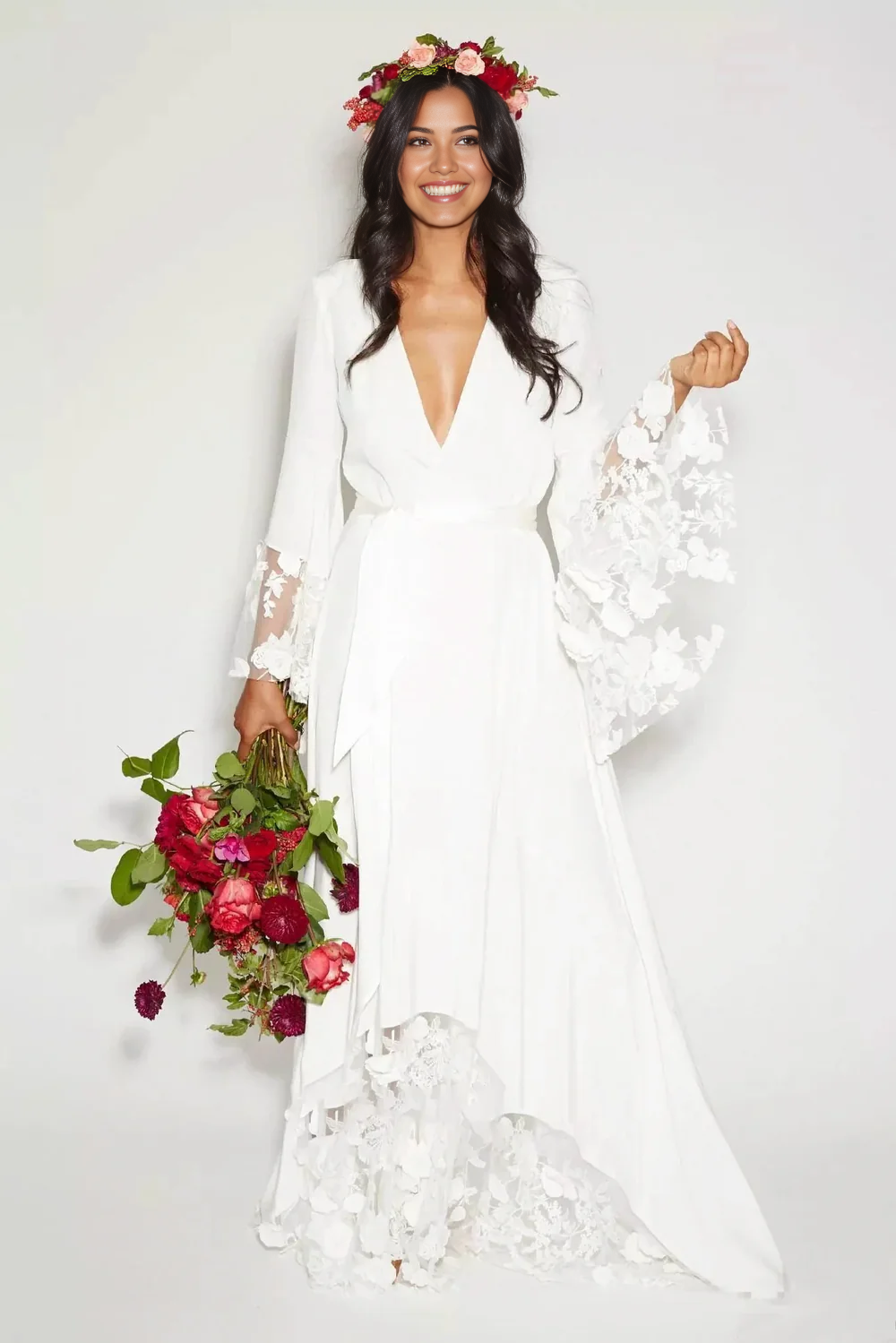 Wholesa Bohemian Long Sleeve V-Neck Lace Wedding Dress