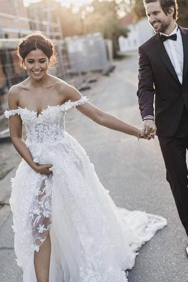 Wholesa A-Line Elegant Off Shoulder White Tulle Wedding Dress with Appliques