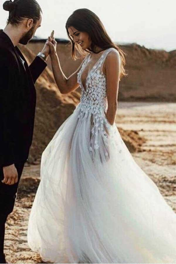 Wholesa A-Line Deep V-Neck Appliques Tulle Wedding Dress with Split