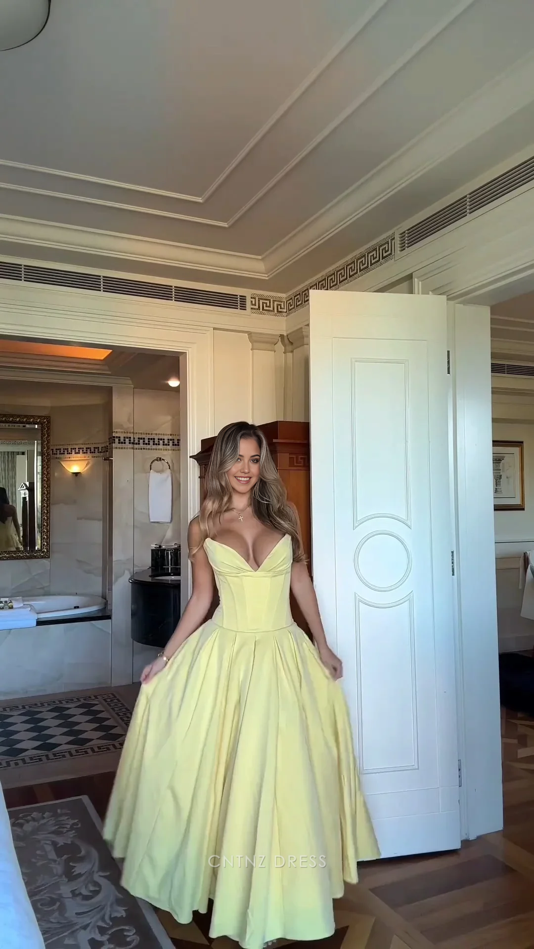 Wholesa A Line Elegant Strapless Yellow Satin formal dresses Bridesmaid Dresses evening gown Prom Dress
