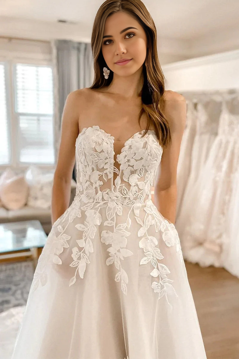 Wholesa A Line Sweetheart Cute Tulle Wedding Dresses with Lace