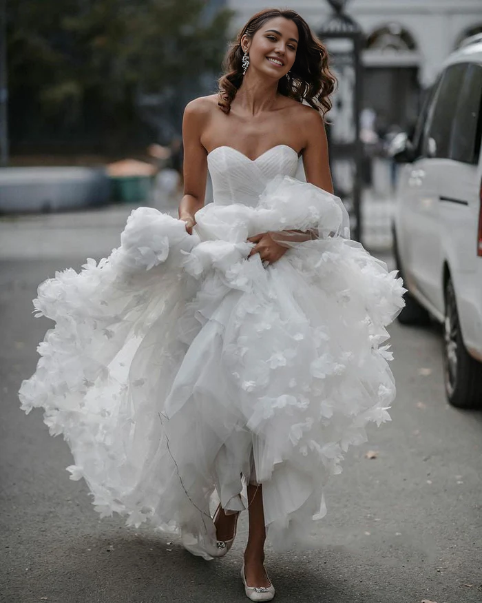 Wholesa A-line Sweetheart Sleeveless Tulle Floral Wedding Dress