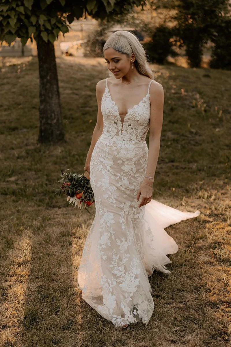 Wholesa Mermaid V Neck Tulle Wedding Dresses with Appliques
