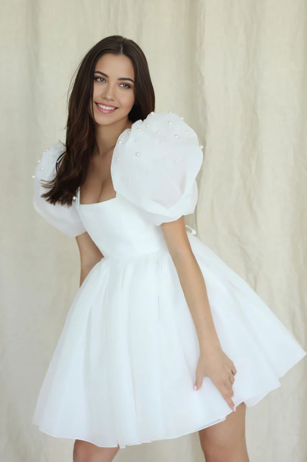Wholesa A-Line Square-Neck Puffy Pearls Sleeves Short Wedding Dress