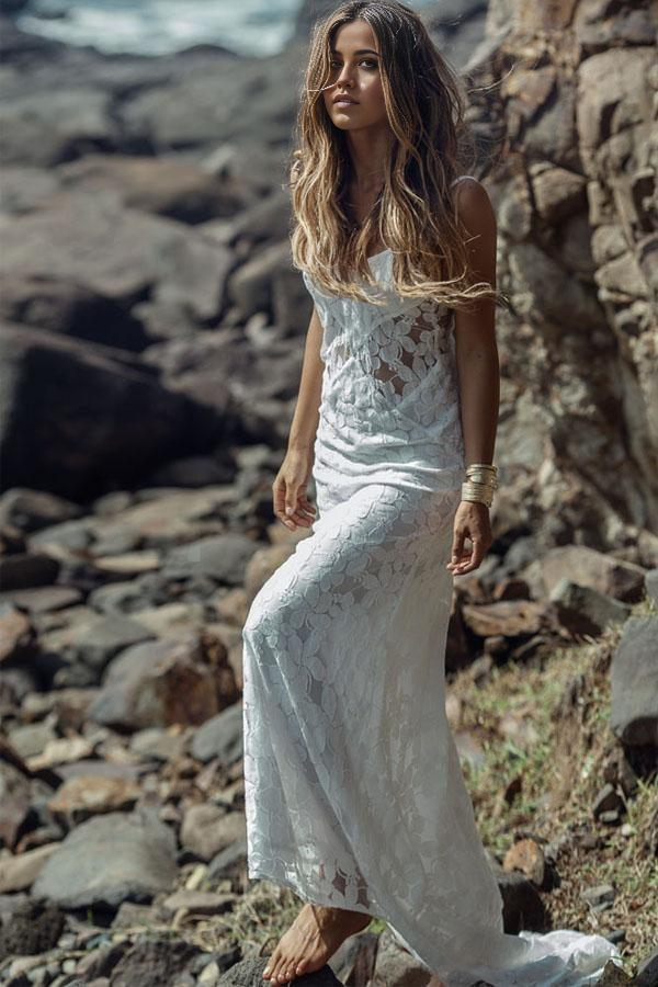 Wholesa Beach Sheath Spaghetti Straps Lace Long Wedding Dresses