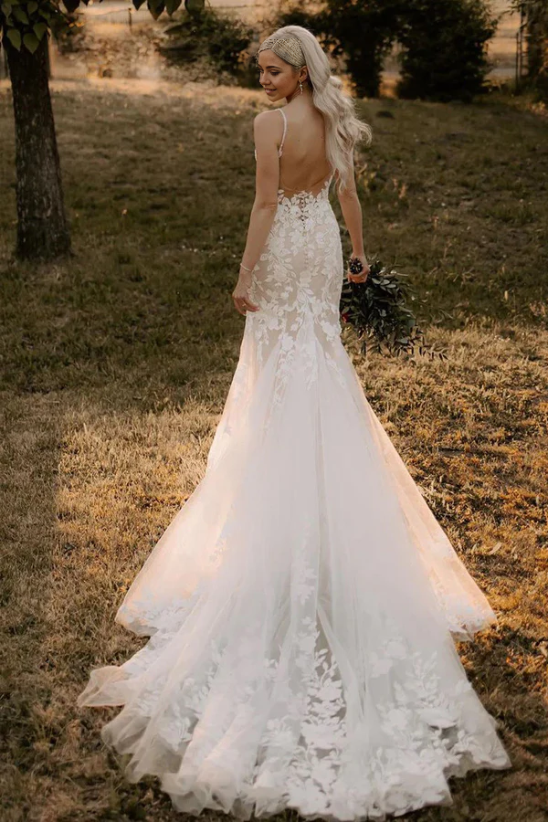 Wholesa Mermaid Elegant V Neck Lace Long Wedding Dresses with Appliques