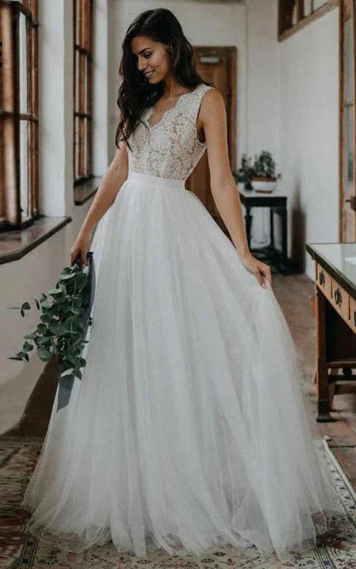 Wholesa A-Line Lace Scalloped-Neck Sleeveless Wedding Dress