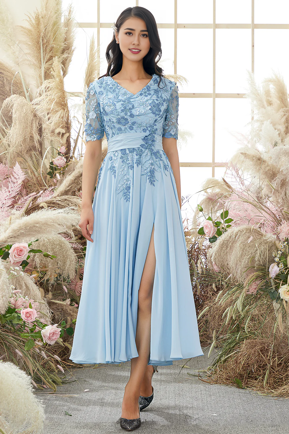 Wholesa A-line V Neck Mother of Bride Dress with Appliques