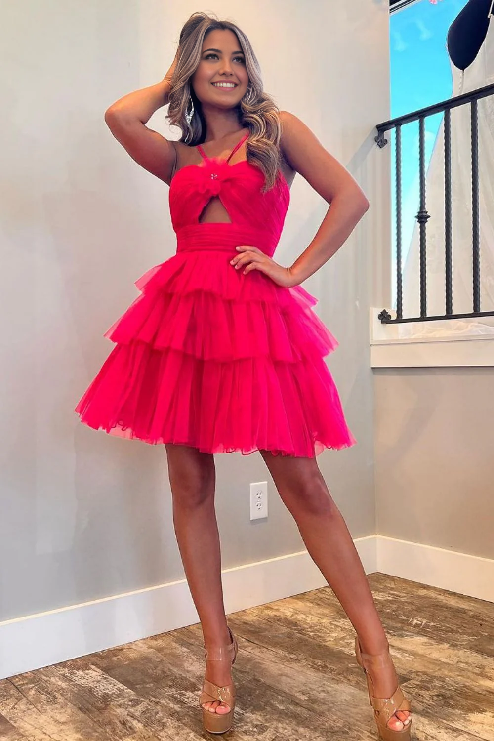 Wholesa A-Line Halter Neck Short Tiered Tulle Red formal dresses Bridesmaid Dresses evening gown Prom Dress Homecoming Dress