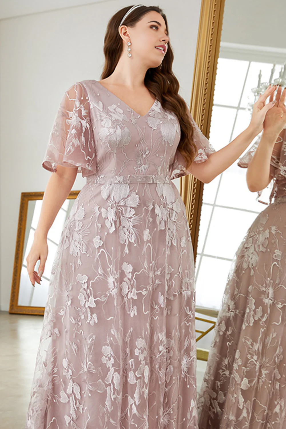Wholesa Plus Size A-Line V-Neck Embroidered Prom Dress