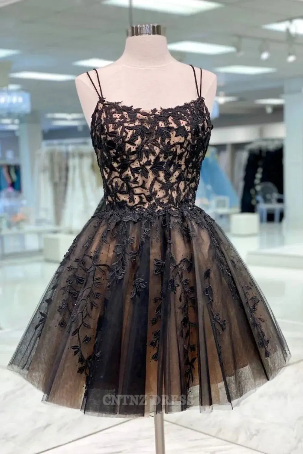 Wholesa A Line Spaghetti Straps Black Homecoming Dress formal dresses Bridesmaid Dresses evening gown Prom Dress With Appliques