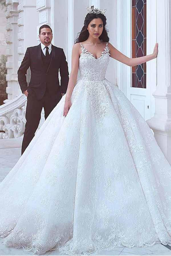 Wholesa A-line V-neck Neckline Ball Gown Wedding Dresses With Lace Appliques