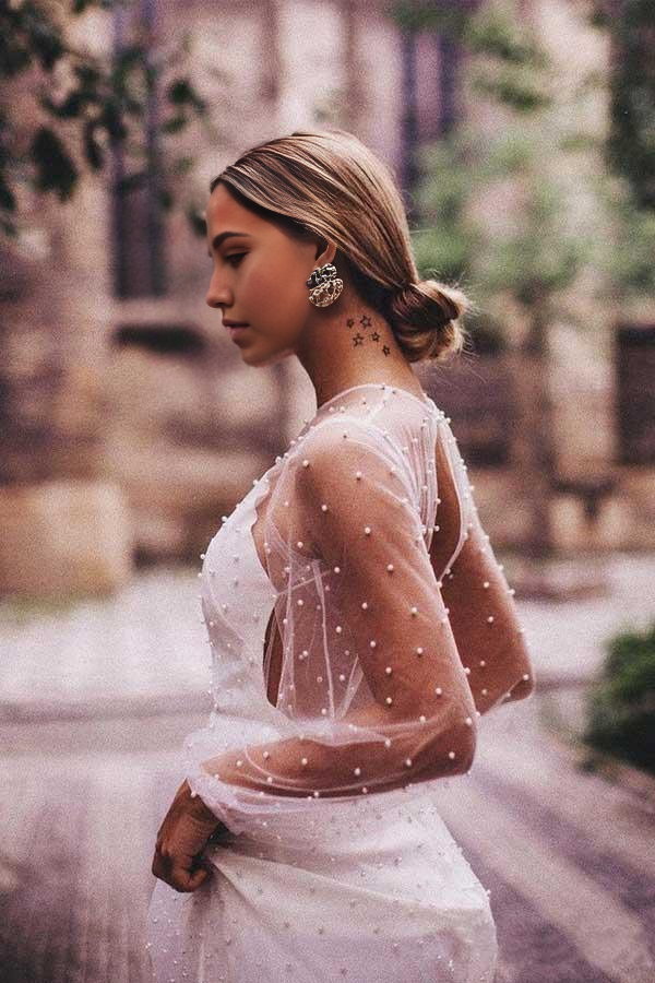 Wholesa A-line See Through Tulle Pearl Long Sleeve Wedding Dresses