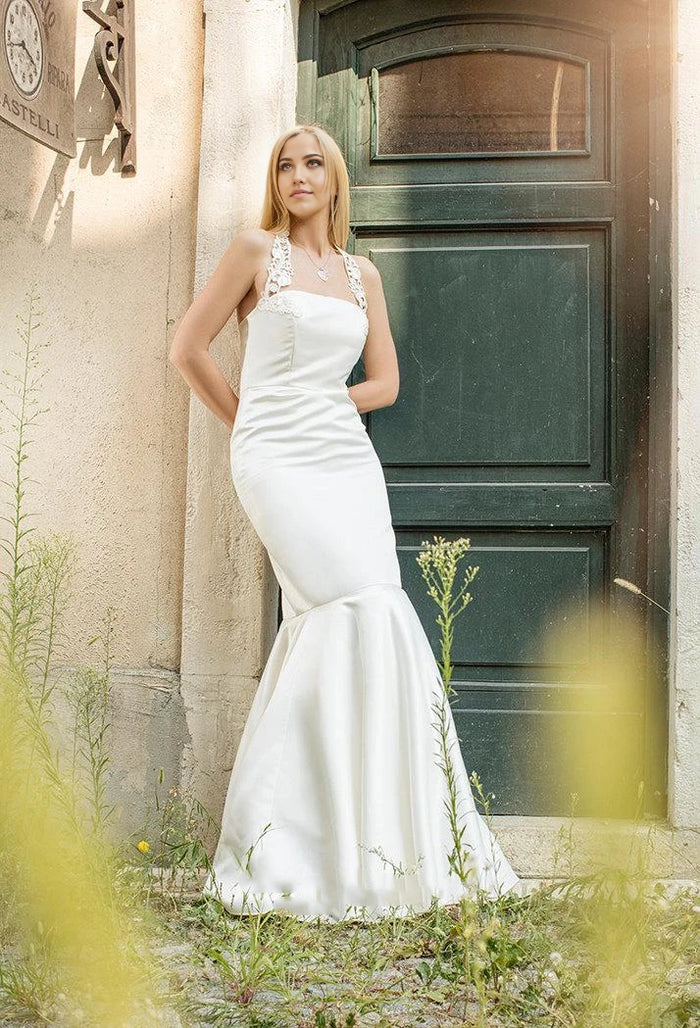 Wholesa Mermaid Halter Neck Sleeveless Satin Simple White Wedding Dress