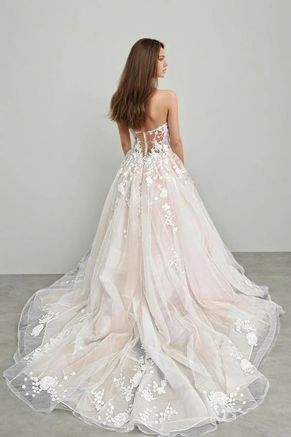 Wholesa A-line Champagne Tulle Lace Elegant Strapless Bridal Gowns Wedding Dresses