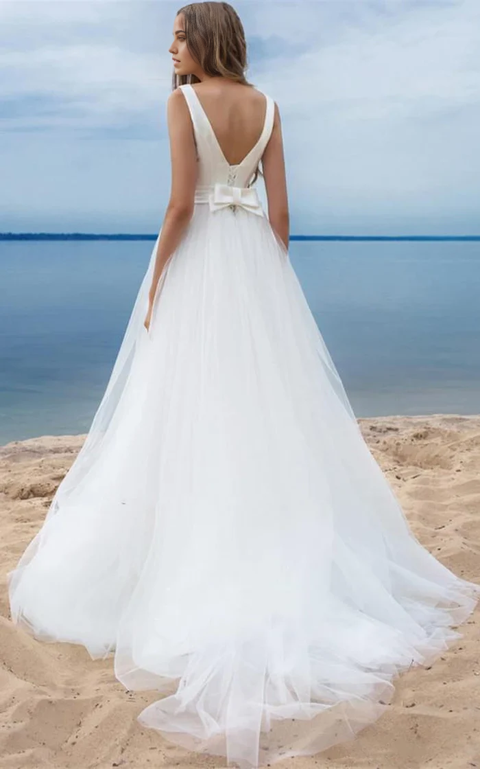Wholesa A-line Simple Ball Gown Satin Tulle Bateau Sleeveless Wedding Dress With Bow and Ribbon