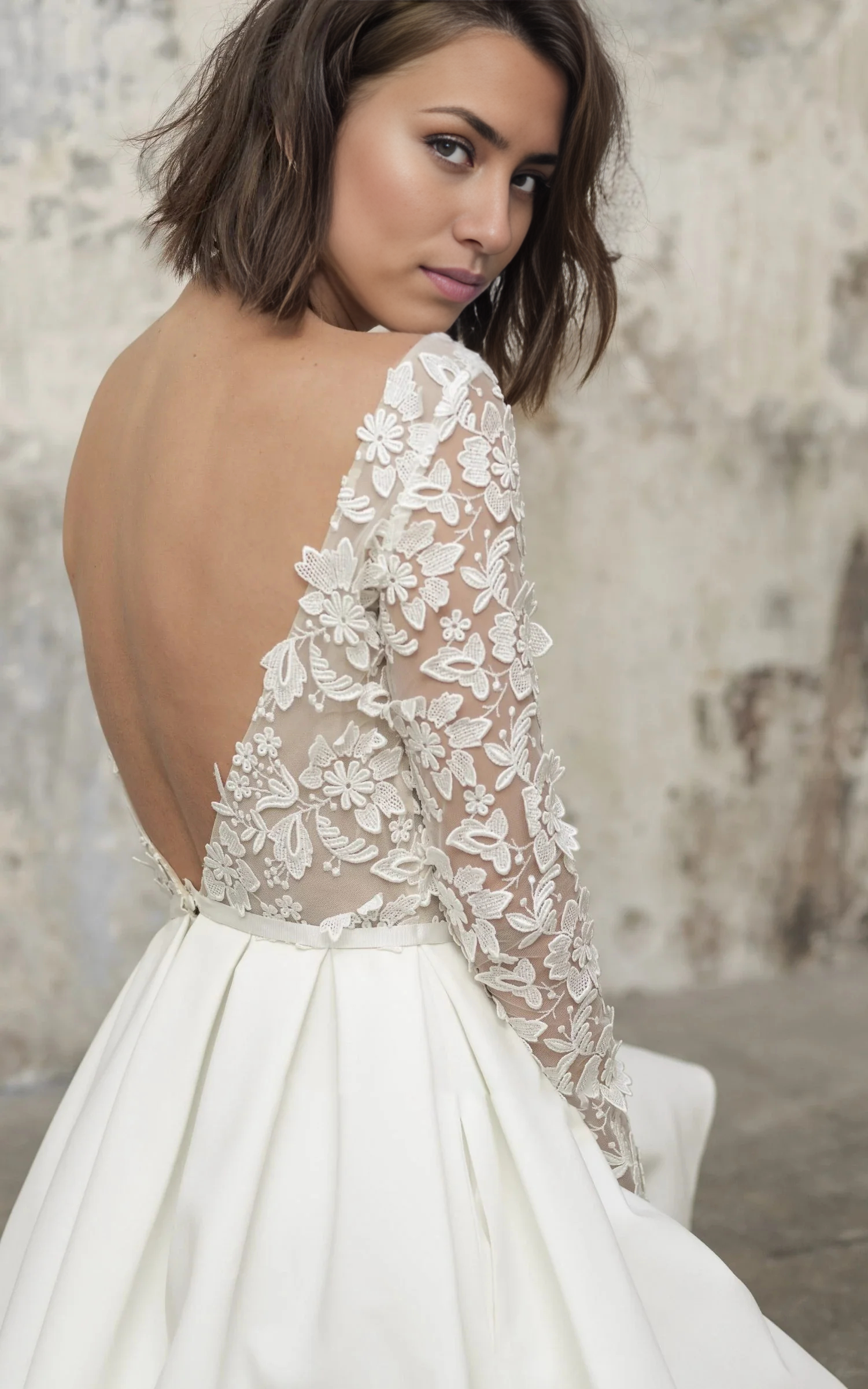 Wholesa A Line Simple Knee-length Satin Lace Bateau Long Sleeve Wedding Dress
