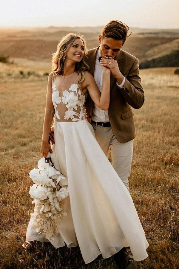 Wholesa A-line Beach See Through Floor Length Rustic Bridal Dresses Wedding Dresses