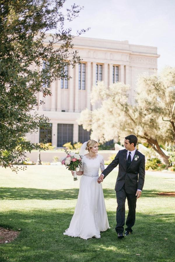 Wholesa A-Line Beading Lace Ivory Half Sleeve Wedding Dress