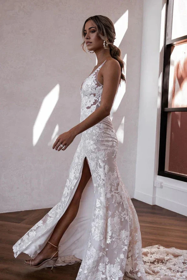 Wholesa Mermaid V Neck Elegant Lace Boho Wedding Dresses with Slit