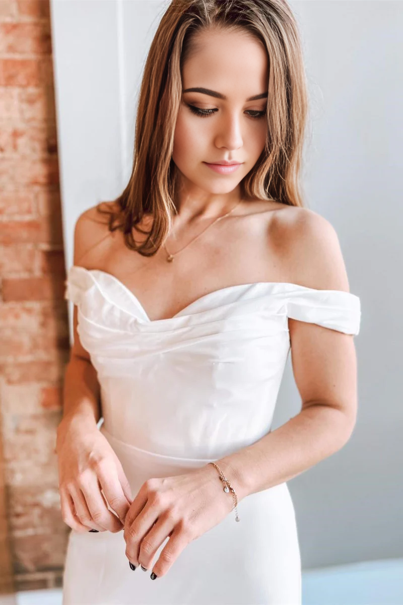 Wholesa Mermaid Off-the-Shoulder Trumpet Long Wedding Dress