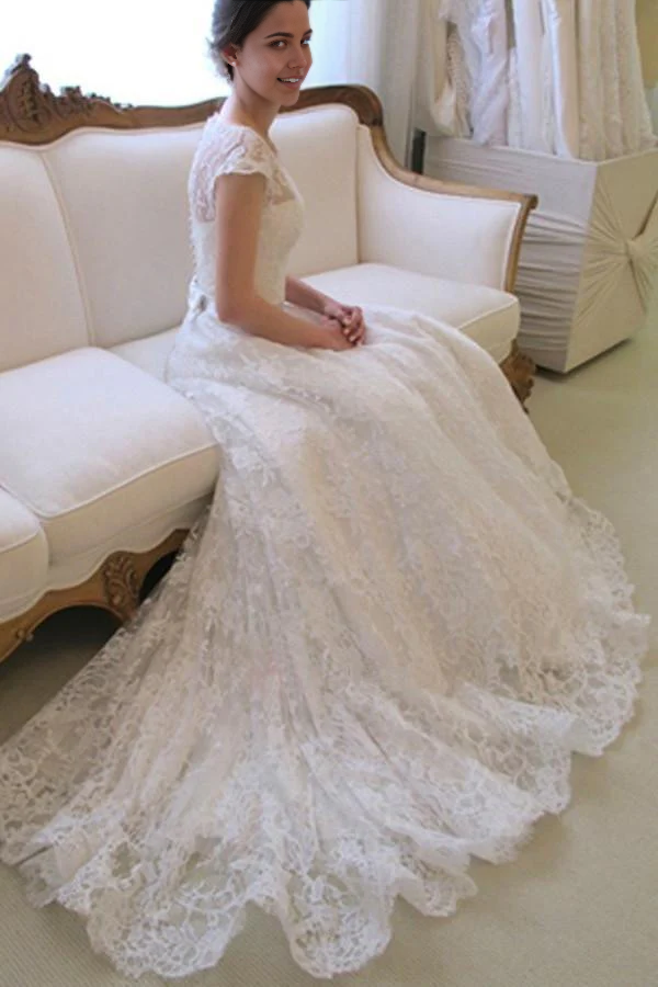 Wholesa A-Line Scoop Neck Short Sleeve Lace Wedding Dresses