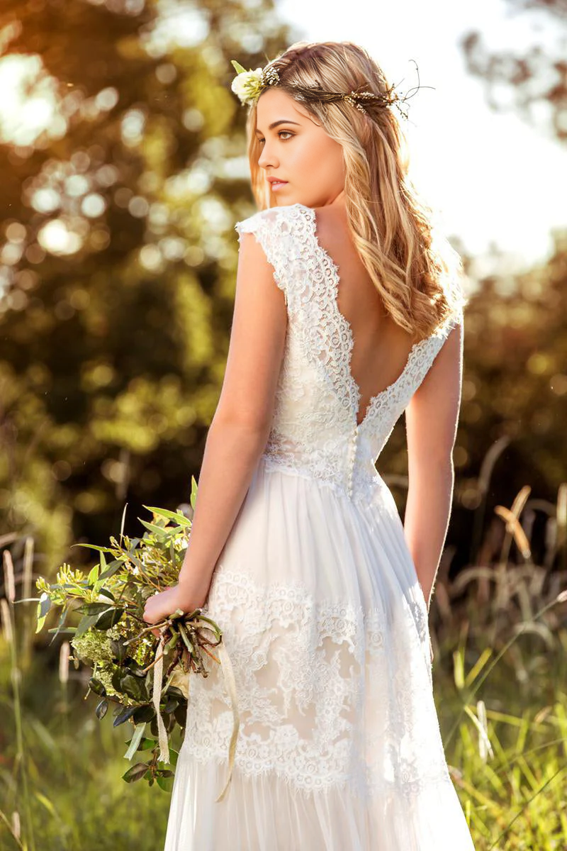 Wholesa A-line V-Neck Long Cap-Sleeve Appliqued Lace Tulle Wedding Dress