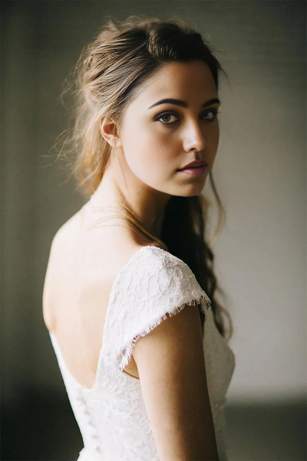Wholesa A-Line Lace Cap Sleeve Vintage Chiffon Ivory Wedding Dresses