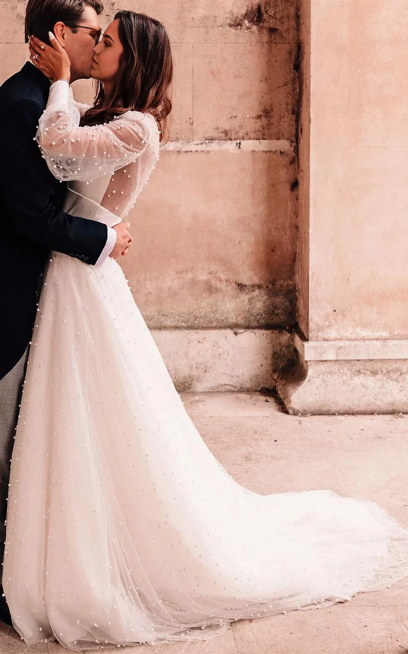Wholesa A-Line Neckline Lace Beading Casual Wedding Dress With Open Back
