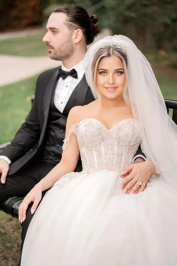 Wholesa A Line Sweetheart Tulle formal dresses Wedding Dresses with Beading