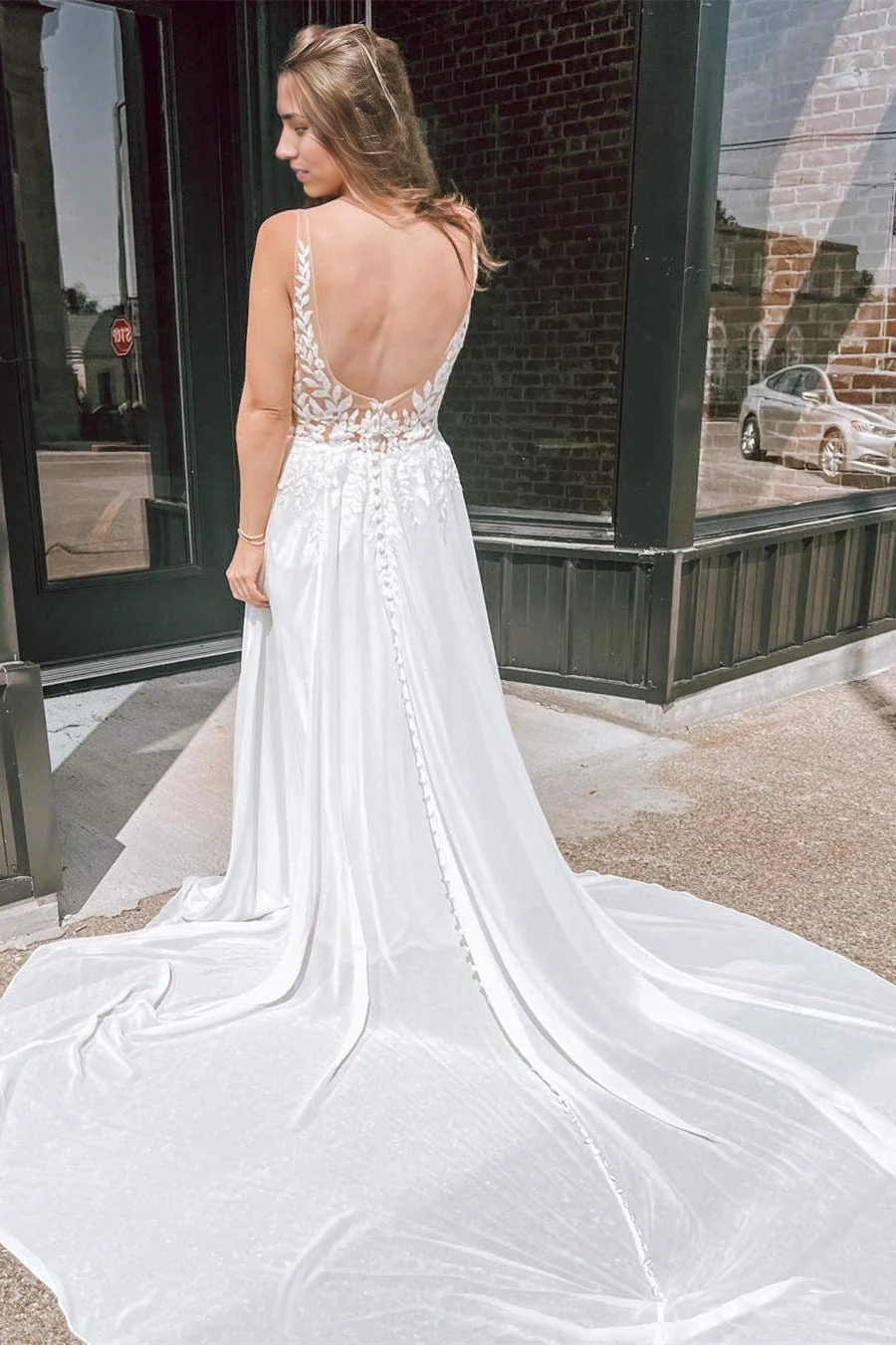 Wholesa A-line Appliques Plunge V Open Back Long Wedding Dress