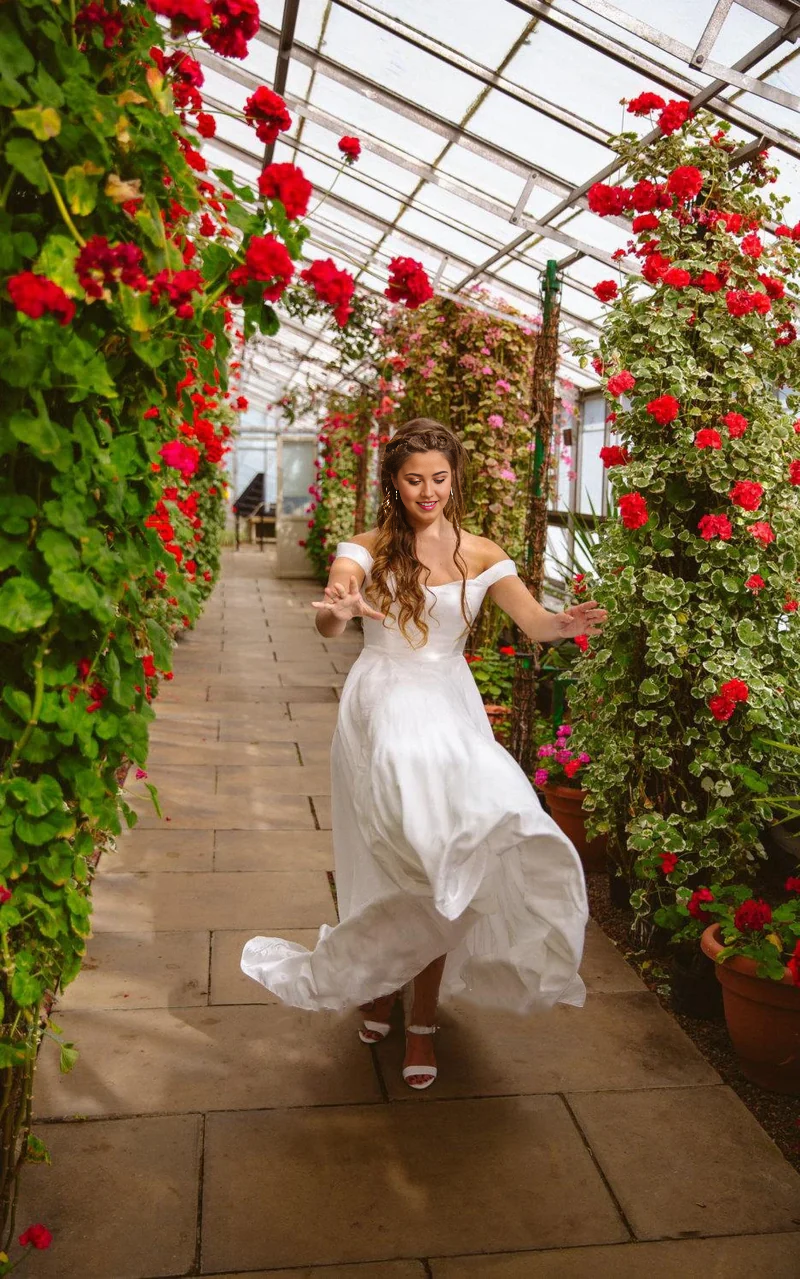 Wholesa A-line Off the Shoulder Sleeveless Simple Satin Wedding Dress